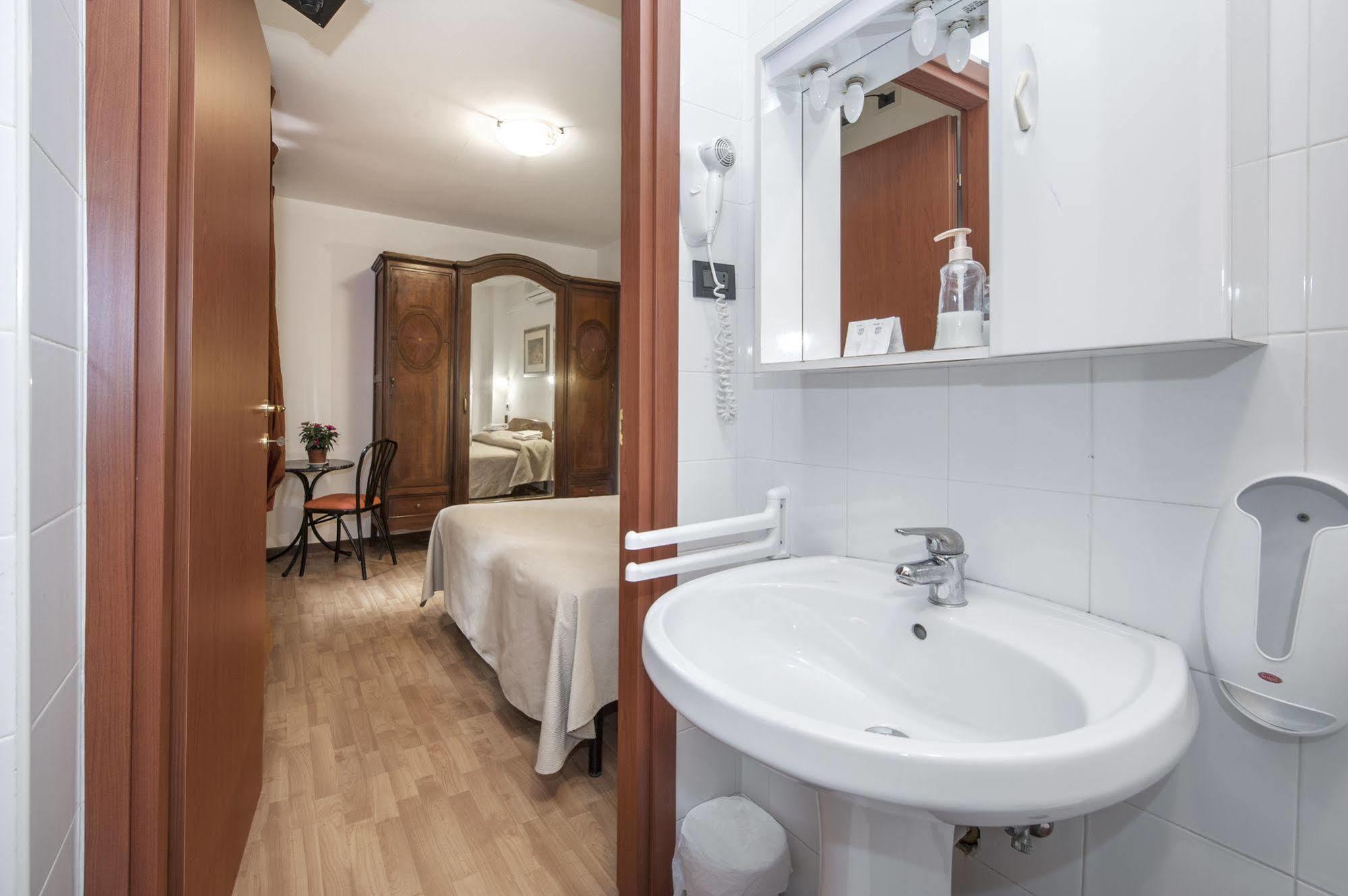 Hotel Il Castelletto Roma Exterior foto